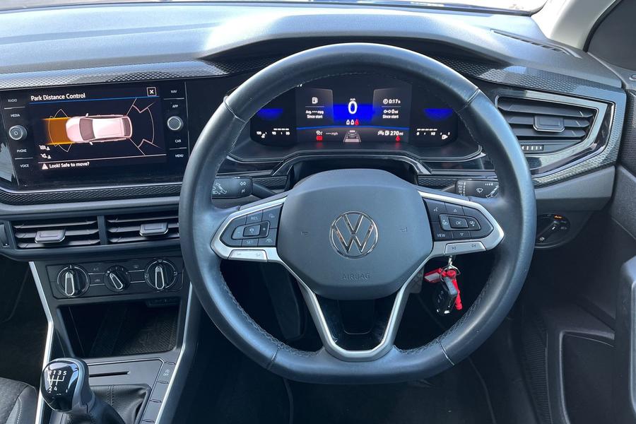 Volkswagen TAIGO Photo autoimg-fb5af076ce2c7c3a2125f9c0a0d737f1662d7e05.jpg