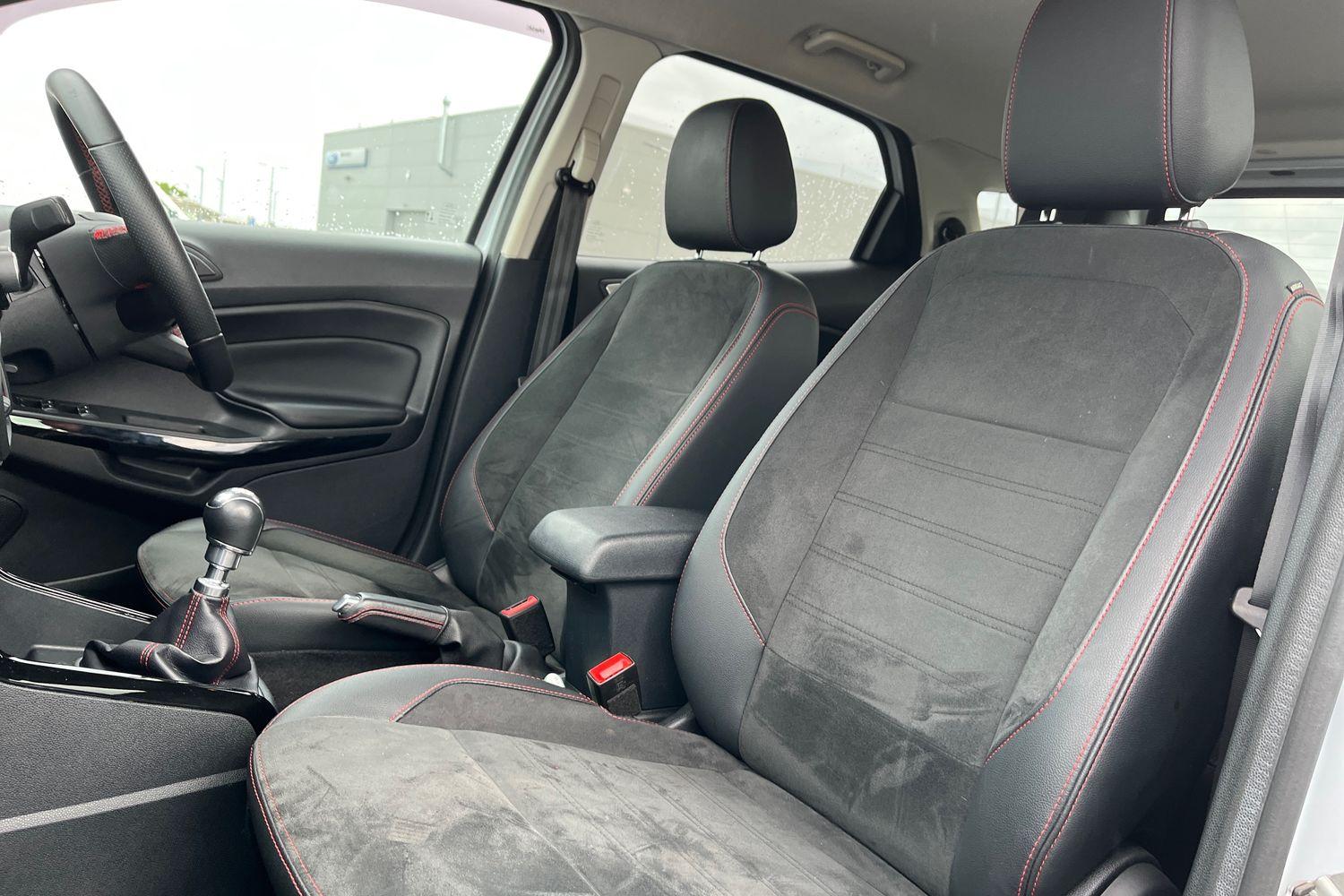 Ford EcoSport Photo 18