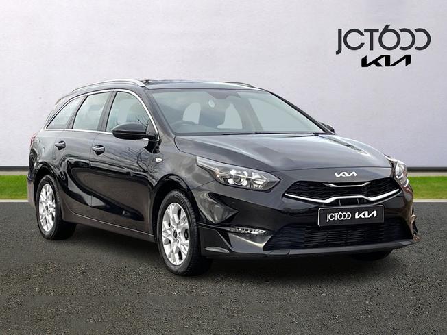KIA Ceed Photo 1