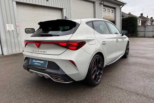 CUPRA Leon Photo 23