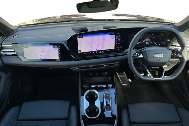 Audi A6 Saloon Photo 11