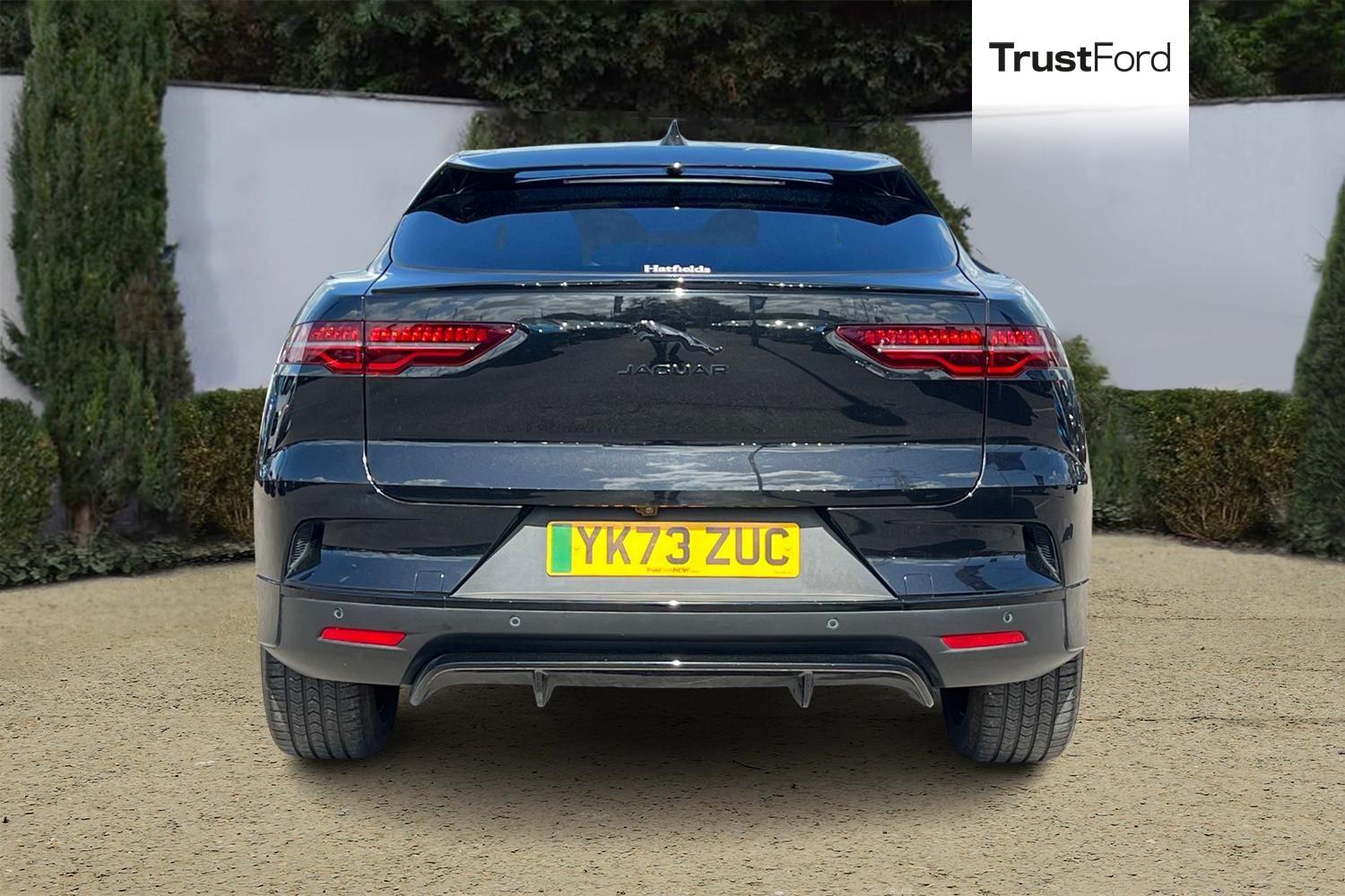 Jaguar I-PACE Photo 6