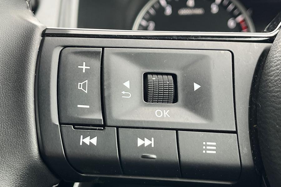 Nissan Qashqai Photo autoimg-fb6754b0bb62bee9afe2dbd60cfcc6014fd4c938.jpg