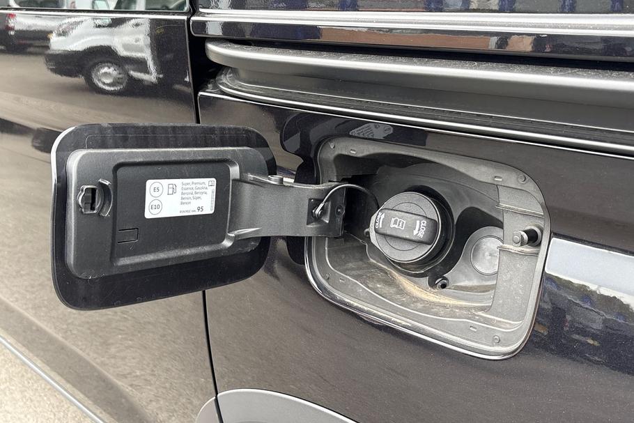 Used FORD TRANSIT CONNECT YR25BNE 30