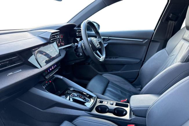 AUDI A3 Photo 2