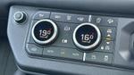 Land Rover Defender Photo 30