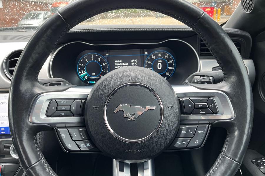 Ford Mustang Photo autoimg-fb6a61c62bead8597cf27b37699f75ba0c3d46a9.jpg