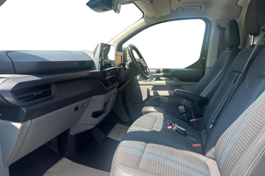 Ford TRANSIT CUSTOM Photo autoimg-fb70a6a36b09c3f102f3a4c28068e300f8eca6bd.jpg