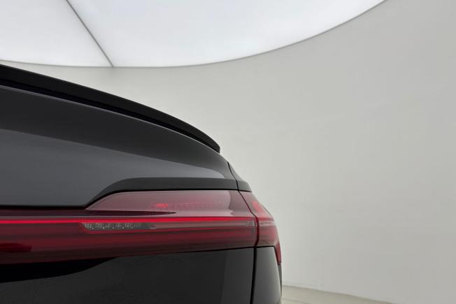 AUDI E-Tron S Photo 18