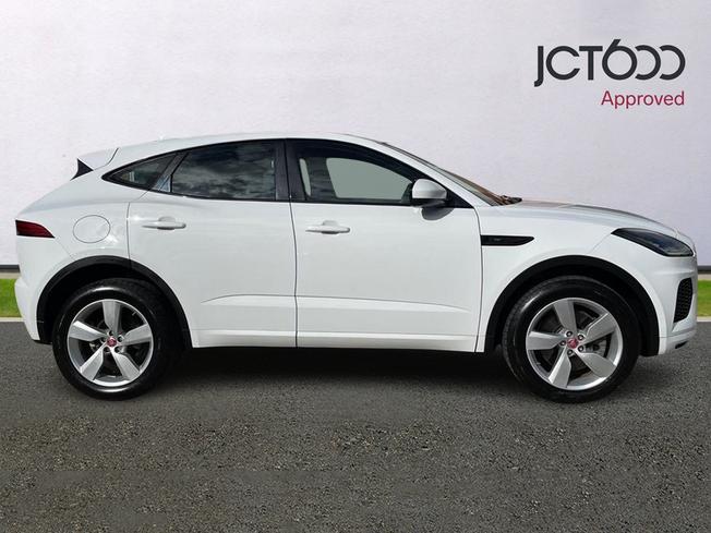 JAGUAR E-PACE Photo 4
