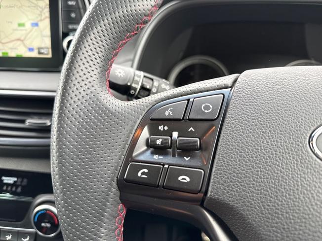 HYUNDAI Tucson Photo 16