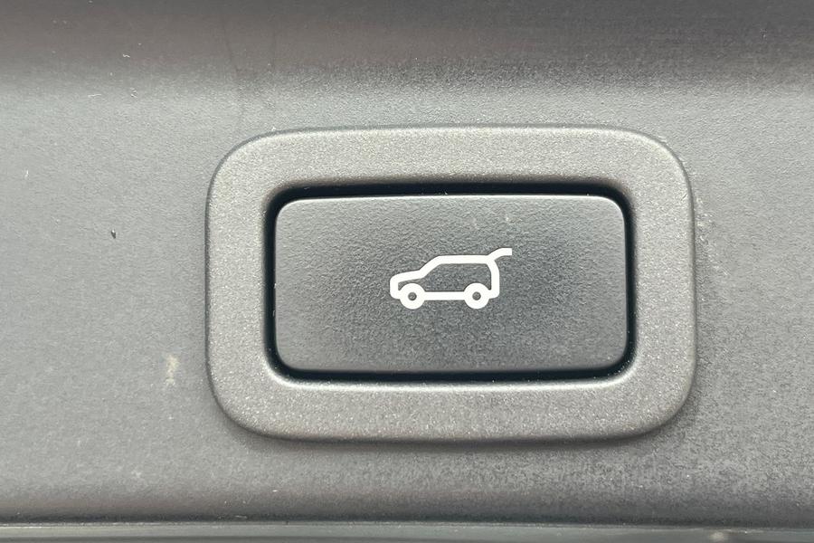 Jaguar F-PACE Photo autoimg-fb787c2b5fdde4820ac39f96e985bd80becc7fa1.jpg