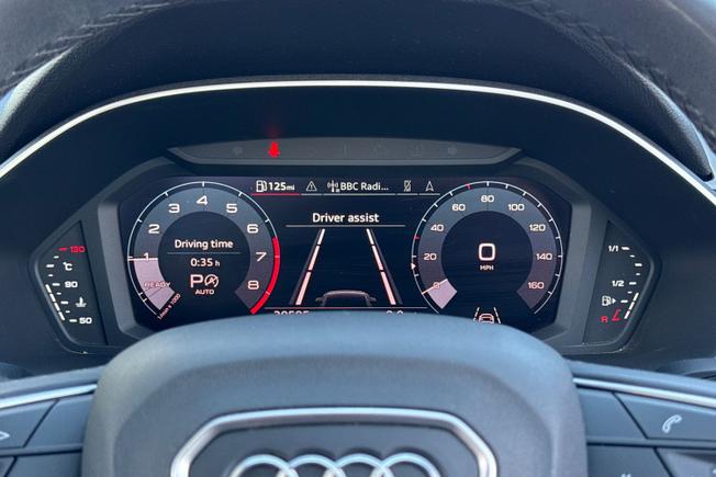 AUDI Q3 Photo 31
