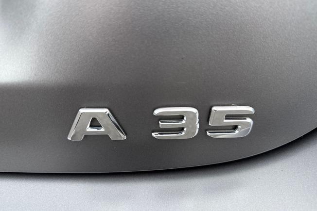 Mercedes-Benz A Class Photo 36