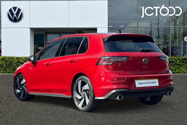 Volkswagen Golf Photo 3
