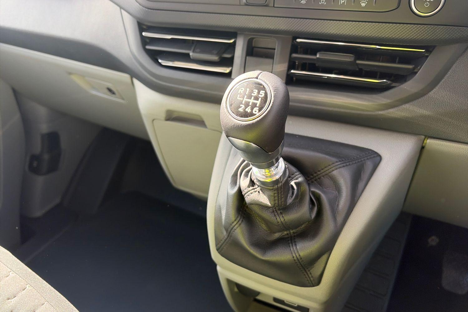 Ford TRANSIT CUSTOM Photo 31