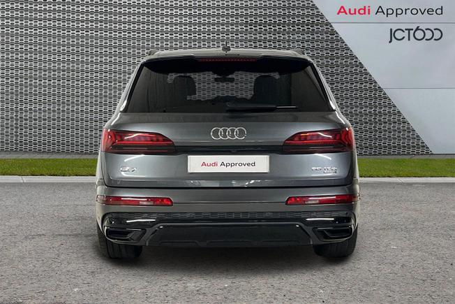 AUDI Q7 Photo 7