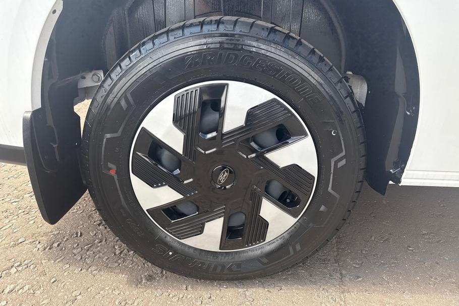Used Ford E-TRANSIT CUSTOM HV75OYC 16
