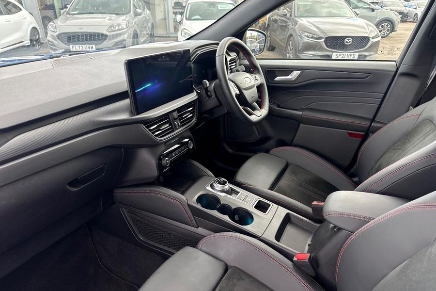 Ford KUGA Photo autoimg-fb810bdb42e47deb0069809fb938f3ed43b3db58.jpg