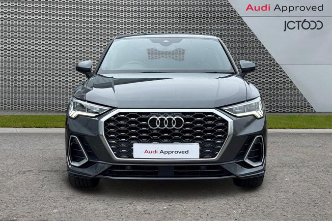 AUDI Q3 Photo 8