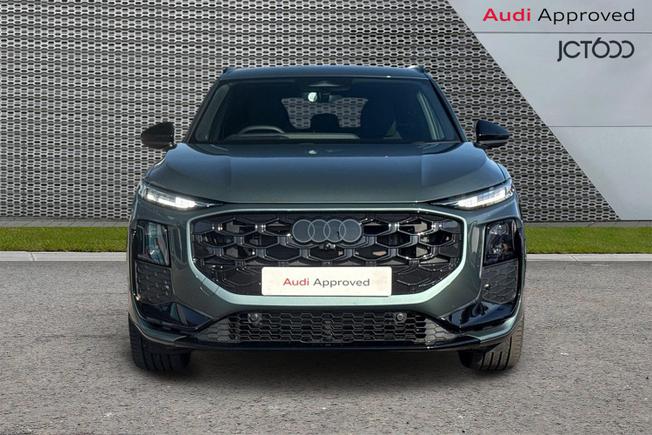 AUDI Q3 Photo 8