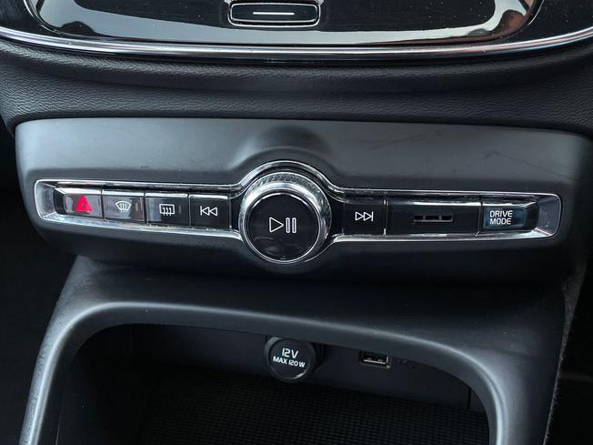 VOLVO Xc40 Photo 43