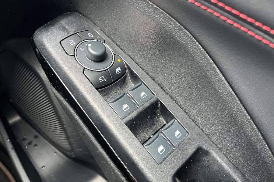 Ford PUMA Photo autoimg-fb8491f3c65ef0684e2ea21628404fb4725b6793.jpg
