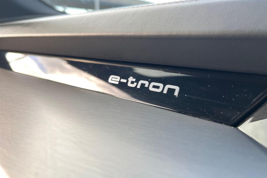 Audi e-tron Photo autoimg-fb85c9ae4da13640308f376ed0721da929ab496a.jpg