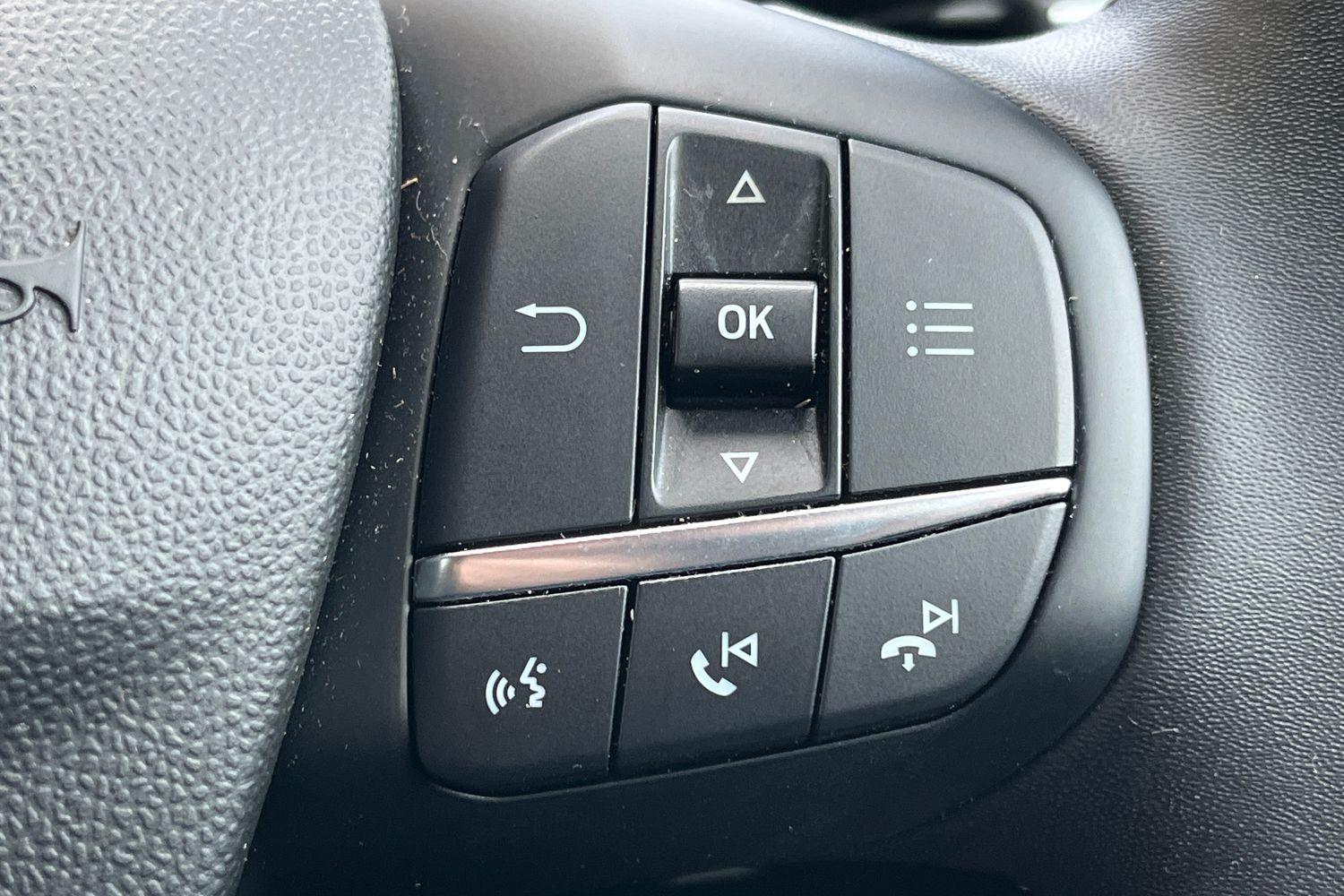 Ford FIESTA Photo 34