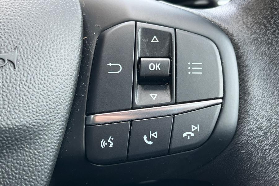 Ford FIESTA Photo autoimg-fb88e4cc96ddf3da77cac33f6151da53830e8e46.jpg