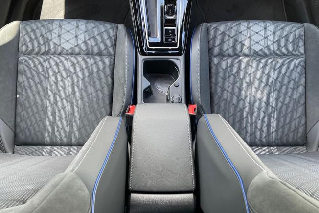 VOLKSWAGEN Golf Photo 45