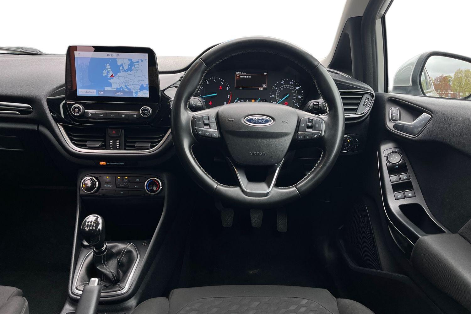 Ford Fiesta Photo 10