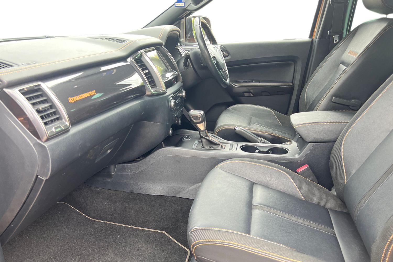 Ford RANGER Photo 2