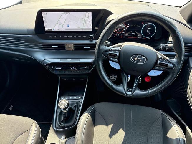 HYUNDAI i20 Photo 11