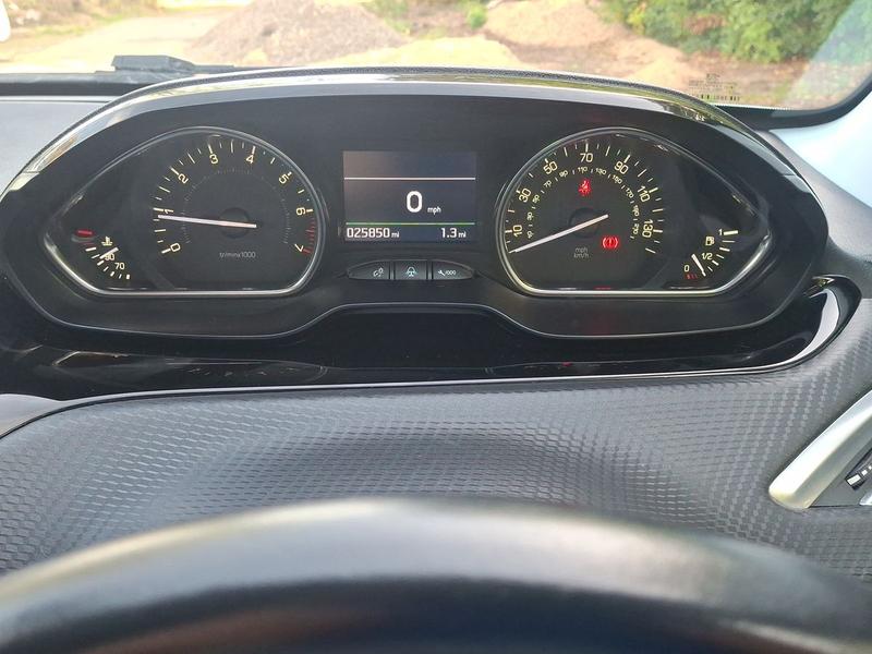 Used Peugeot 2008 NV19UNU 15