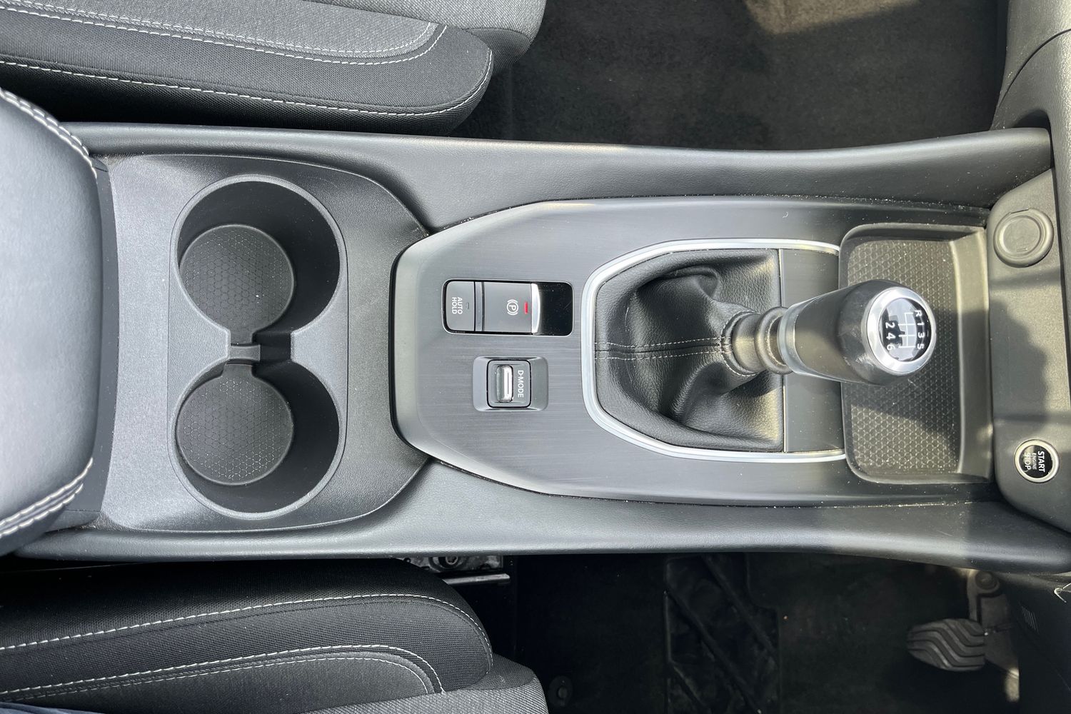 Nissan QASHQAI Photo 32
