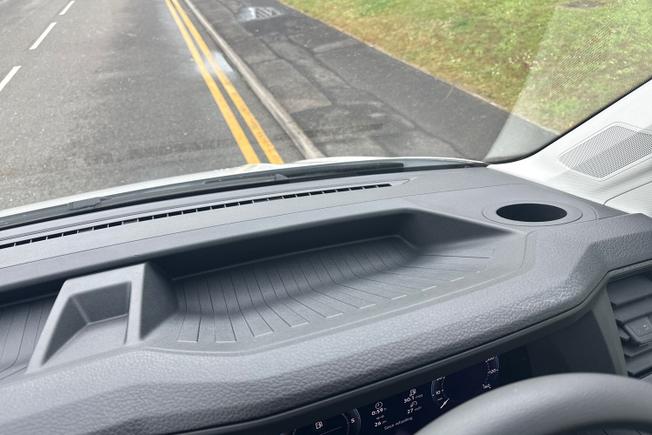 VOLKSWAGEN Crafter Photo 36