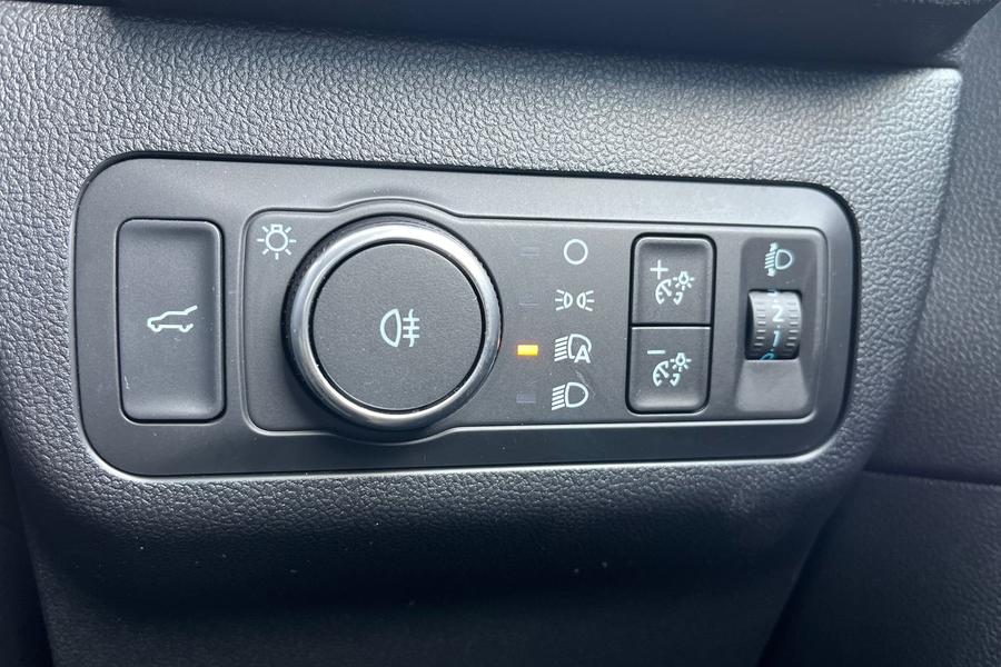 Ford KUGA Photo autoimg-fba3042190e665c641e6ea02409c94566896d820.jpg