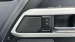 Land Rover Defender Photo 23