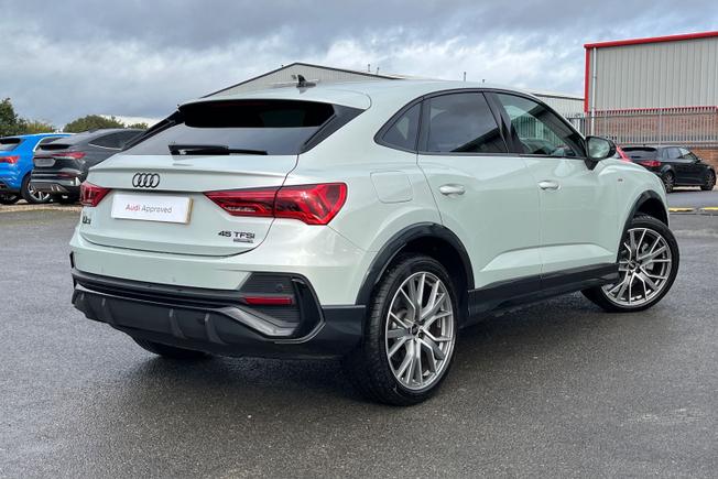 AUDI Q3 Photo 57