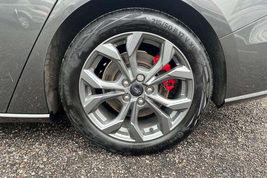 Ford FOCUS Photo autoimg-fba65308c2251a0dacef5d48517baf7db5b765ff.jpg