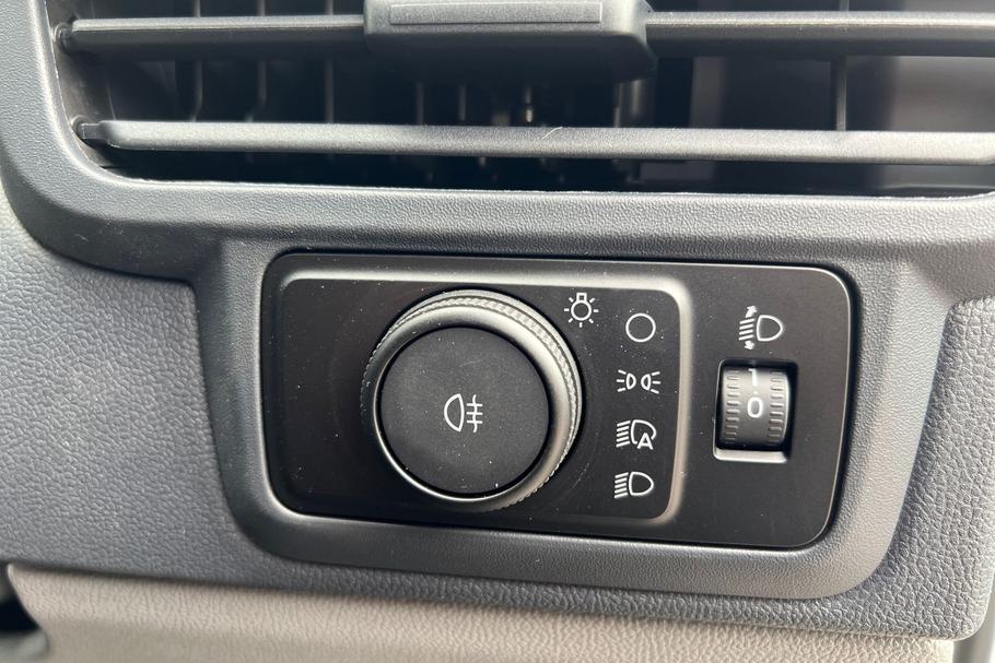 Used Ford E-TRANSIT CUSTOM HV75LZR 31