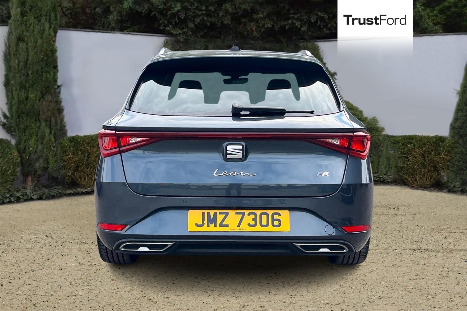 SEAT LEON Photo 6