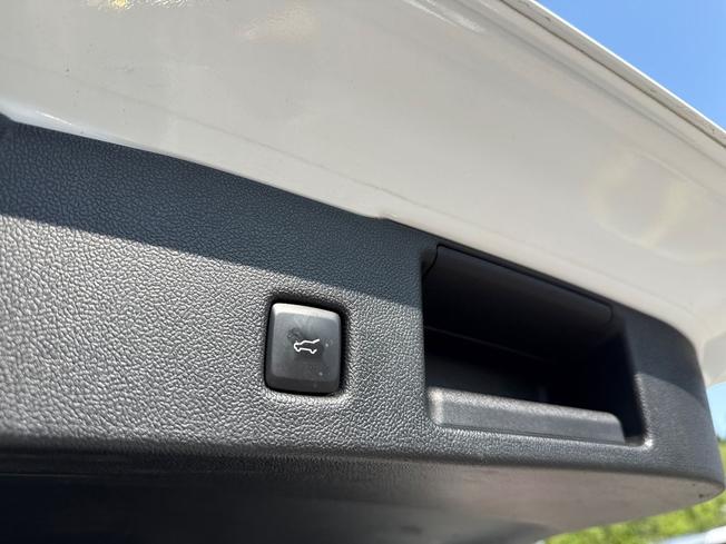 FORD Kuga Photo 22