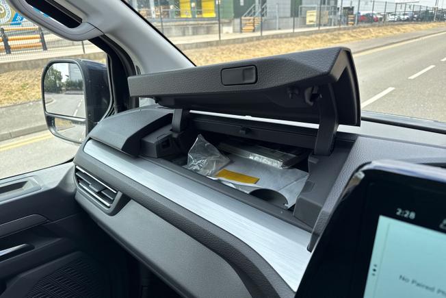 VOLKSWAGEN Transporter Photo 47