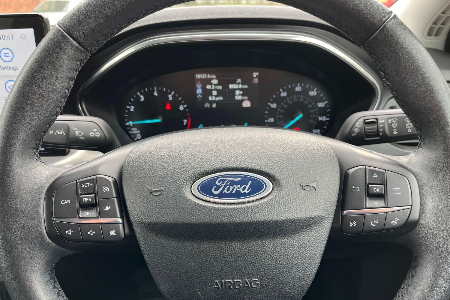 Ford Focus Photo 11