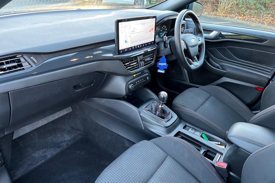 Ford FOCUS Photo autoimg-fbaef7d39f942cd3ee3cd161caa2db7a7bfc95bd.jpg