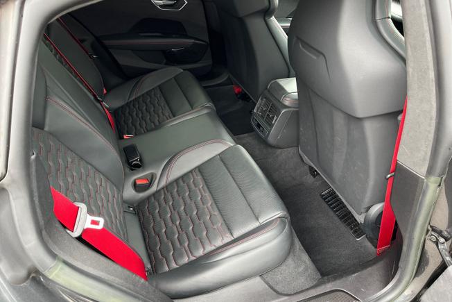 AUDI Rs E-Tron Gt Photo 48