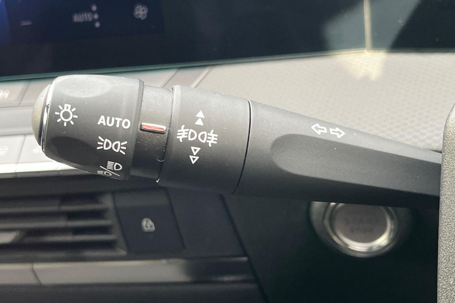 Vauxhall ASTRA Photo 13