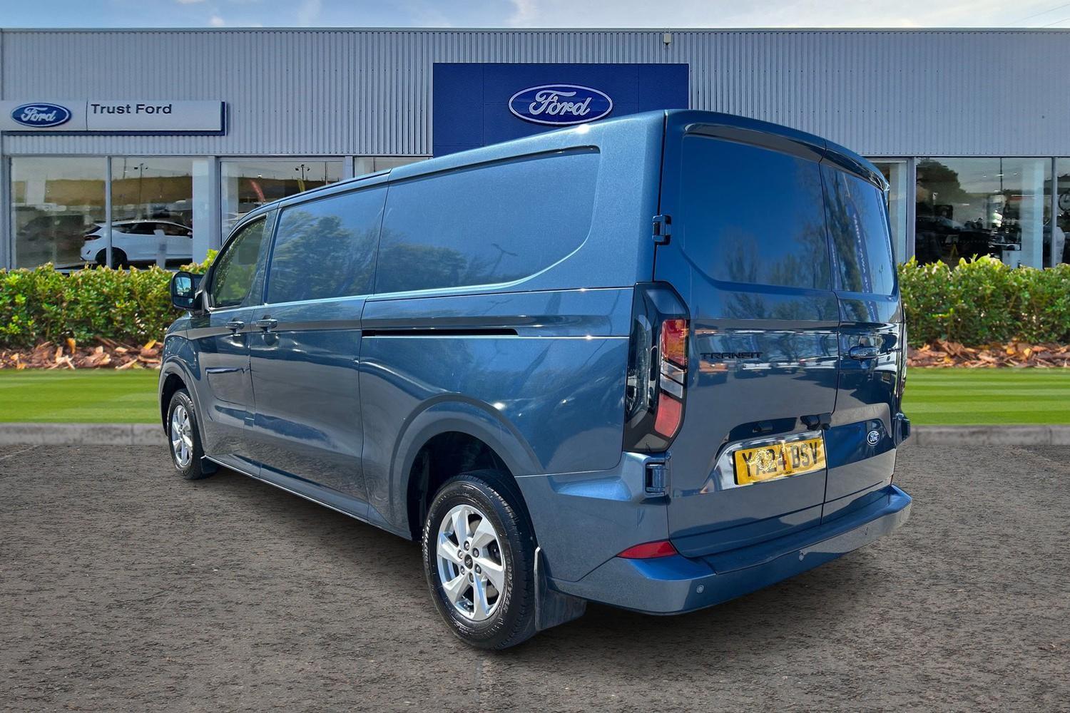 Ford TRANSIT CUSTOM Photo 1